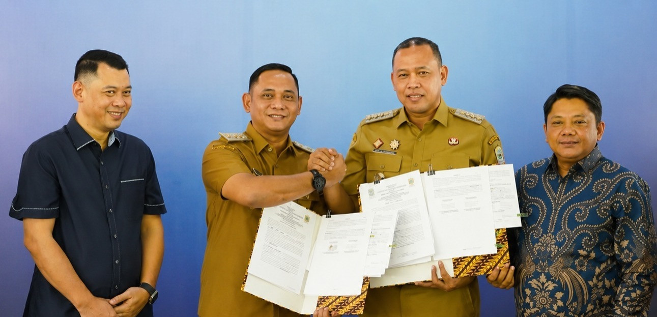 Pemkab dan Pemkot Bekasi Resmi Serah Terima Aset Tirta Bhagasasi, Pelayanan Air Bersih Ditargetkan Semakin Cepat dan Profesional