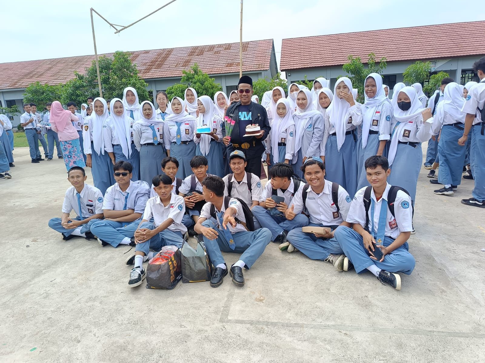 Guru Inspiratif: Perjalanan Menjadi Pendidik yang Menginspirasi Generasi Muda