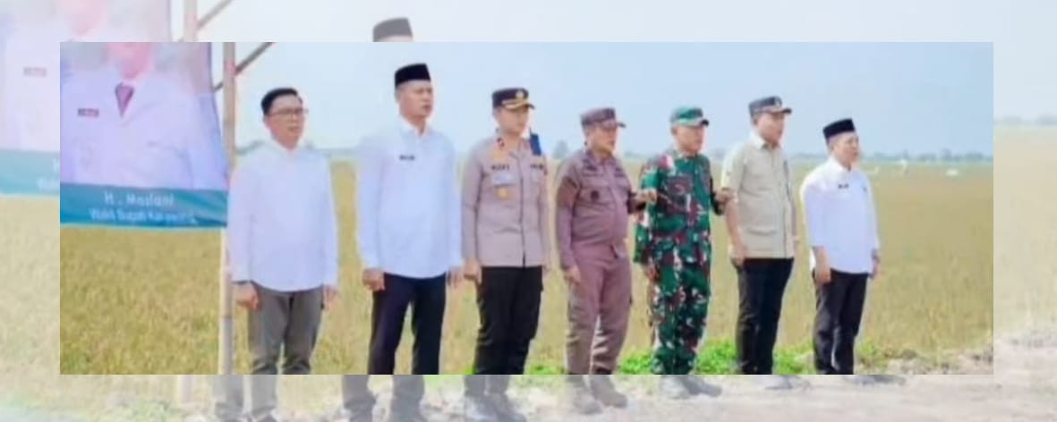 Ketua DPRD Karawang Hadiri Panen Raya dan Pengambilan Sumpah Pejabat sebagai Wujud Sinergi Pembangunan Pertanian dan Tata Kelola Pemerintahan