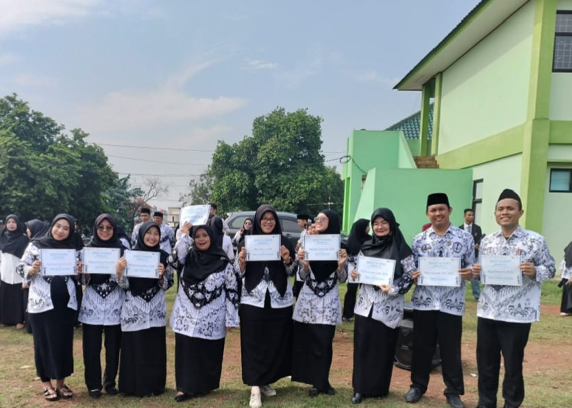 Refleksi dan Dedikasi: Makna Hari Guru Nasional Menurut Kepala SMAN 9 Tambun Selatan