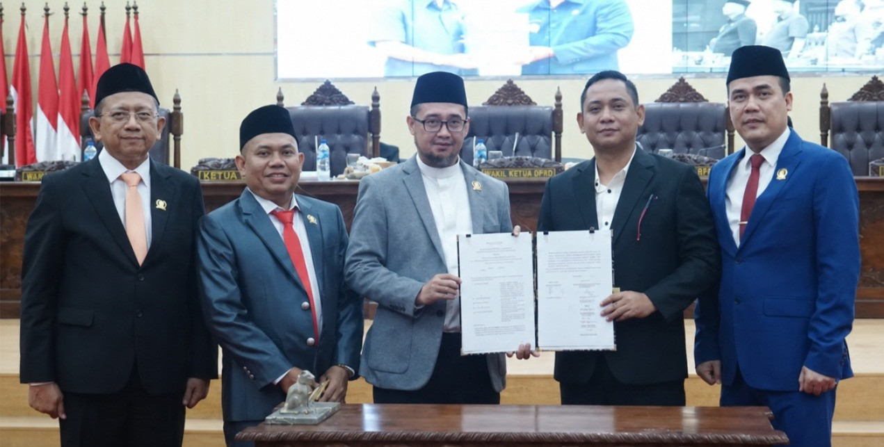 DPRD Setujui Raperda Pertanggungjawaban APBD 2025, Plt. Bupati Bekasi Tegaskan Komitmen Tata Kelola Pemerintahan yang Transparan dan Akuntabel
