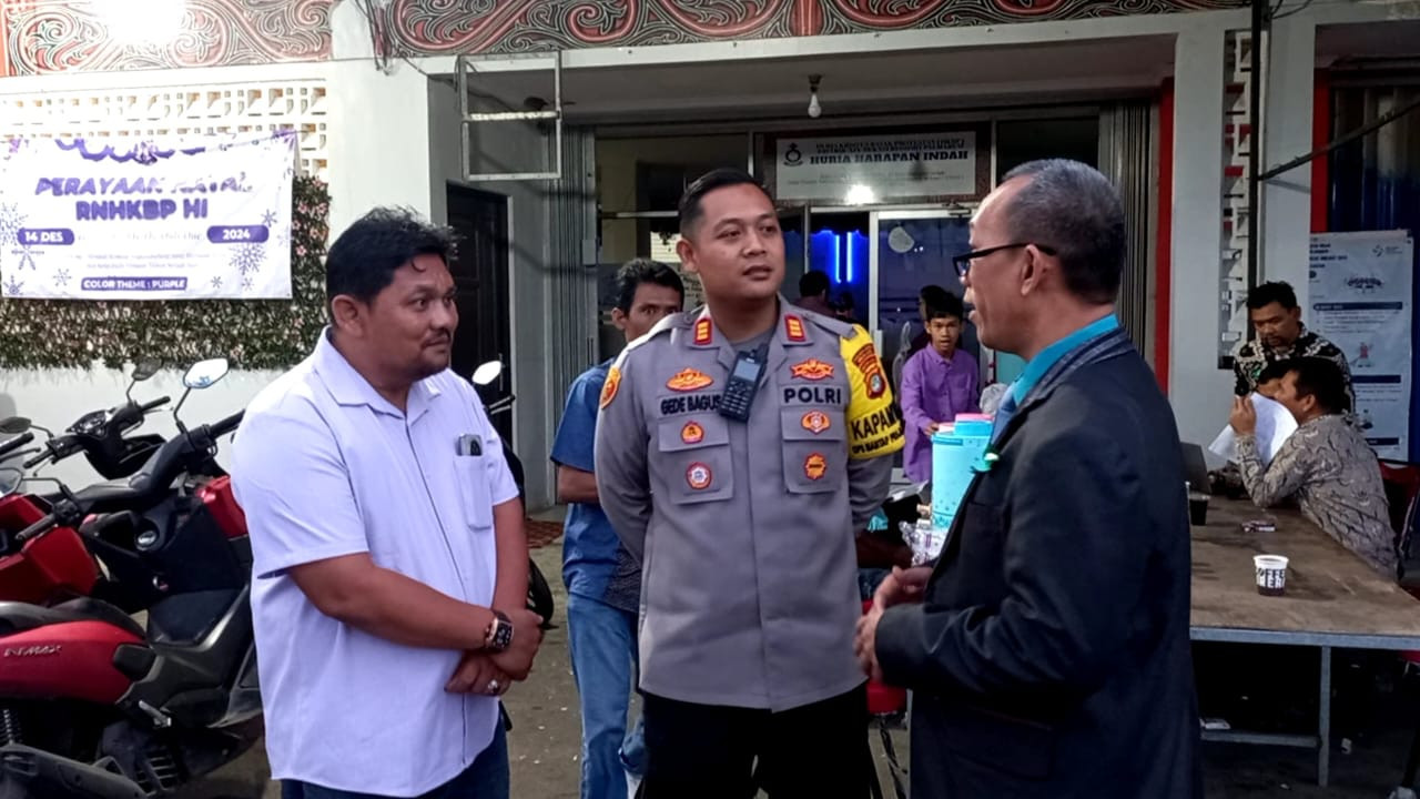 Polsek Tarumajaya Lakukan Pengamanan di Tiga Gereja