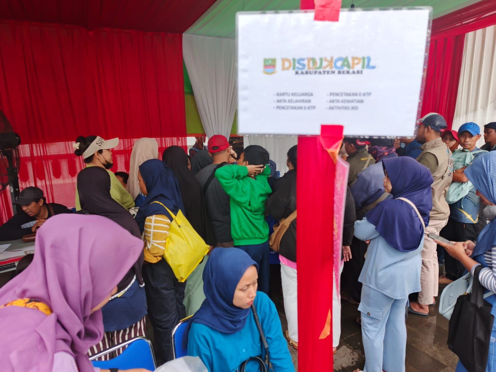 Update Hari Keempat Pelaksanaan Ramfest 2025, Stand Disdukcapil dan Samsat Jadi Primadona: Pengunjung Rela Antri