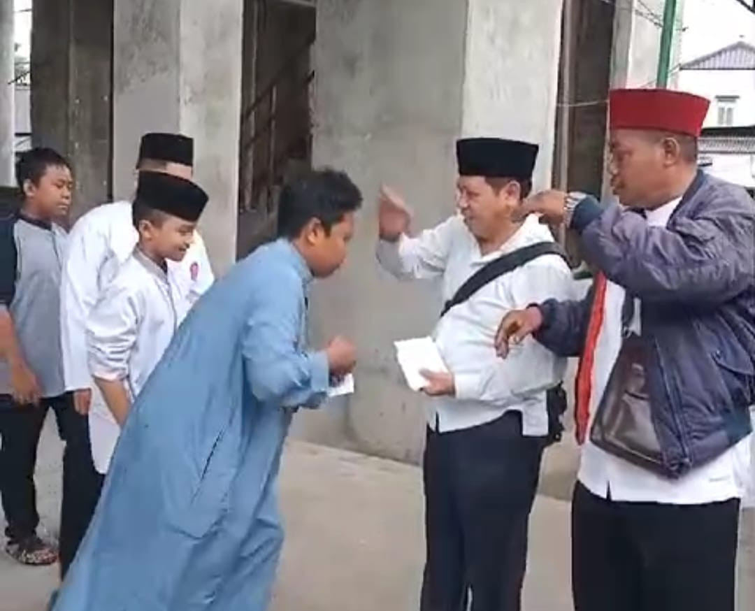 Gandeng Tokoh Masyarakat, Pj. Kades Sukadanau Laksanakan Kegiatan Jumat Berkah