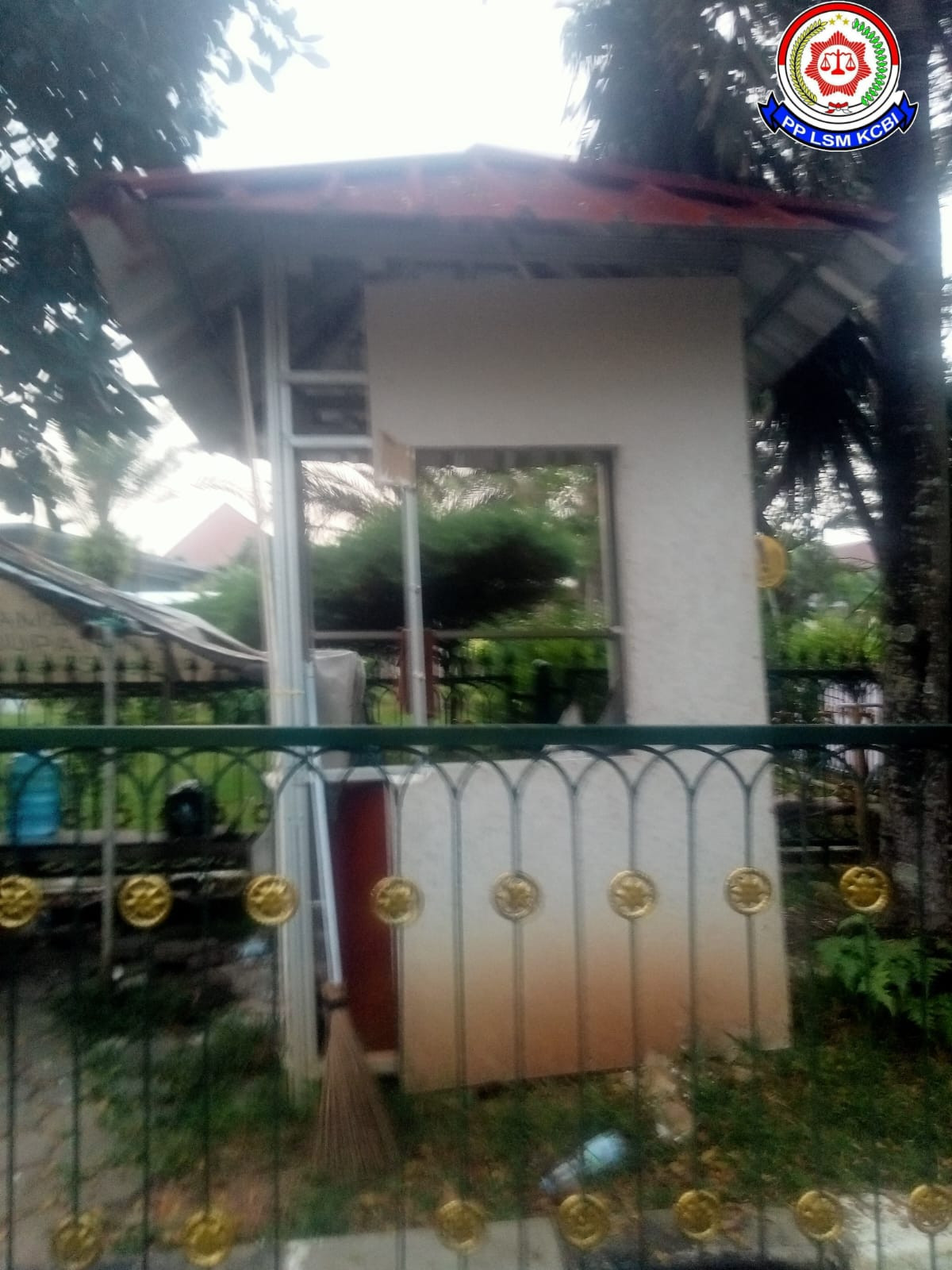 Luhut Sinaga Soroti Proyek Pos Pengamanan Mangkrak di Kompleks Pemkab Bekasi: Diduga Tak Sesuai Spesifikasi, Desak Audit dan Usut Pihak Bertanggung Jawab
