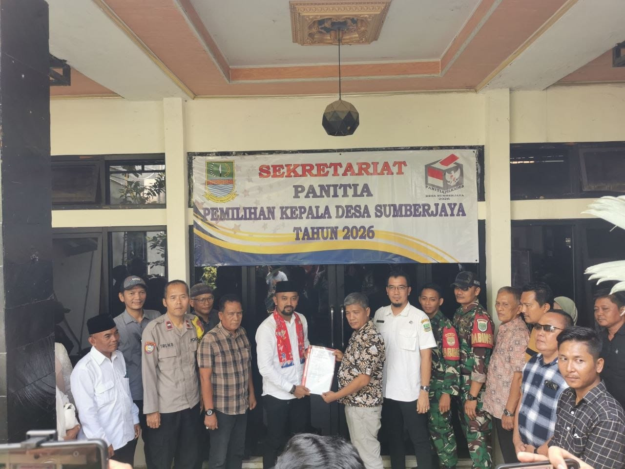 H. Dulloh Syafe'i Resmi Daftar Pilkades Sumberjaya 2026, Ajak Warga Jaga Persatuan dan Bangun Desa Bersama