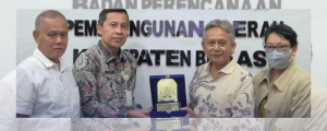 Perkuat Sinergi Perencanaan Daerah, Bappeda Bekasi Terima Kunjungan Studi Banding DPRD Bangka Tengah